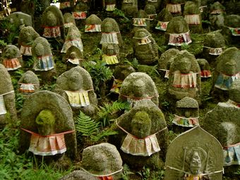 Větší verze po kliknutí. Kyoto, Japonsko (31. srpna 2010): poblíž chrámu Kijomizu-dera