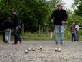 Větší verze po kliknutí. Turnaj v petanque regionálního kola Mistrovství ČR trojic (Vojnův Městec, 6. června 2009)